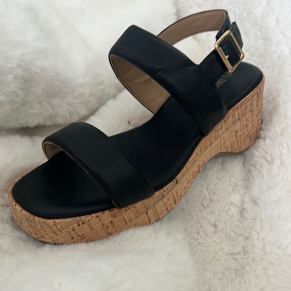 black buckle strap wedge sandals - Picture 1 of 4